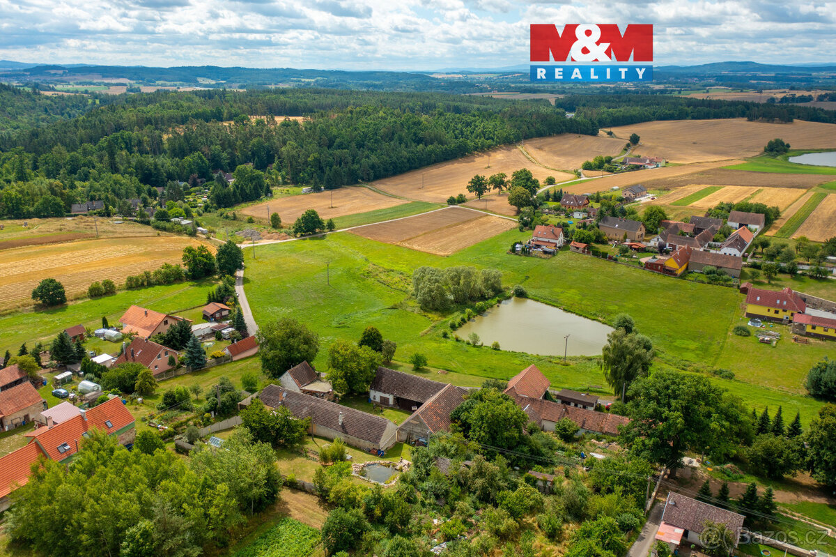 Prodej zemědělské usedlosti, 444 m², Dobev