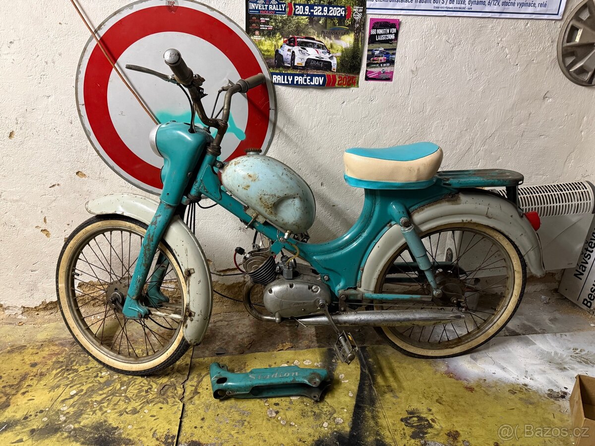 Stadion S22 1960 VAPE a MOTOR PO GO