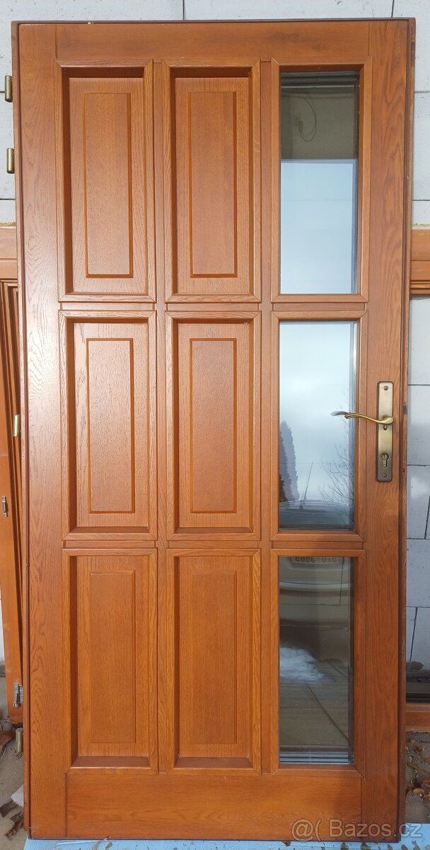 Dubové vchodové dveře masiv 95x200 cm