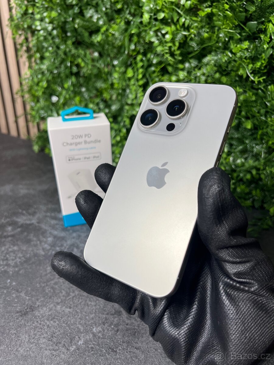 iPhone 15 pro 256 gb