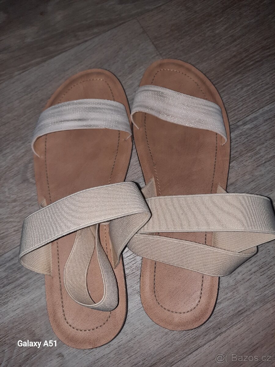 Prodám dámské sandále