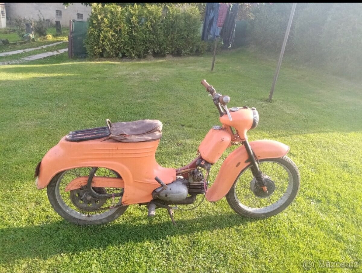 Jawa 555 bez TP včetně prsíček