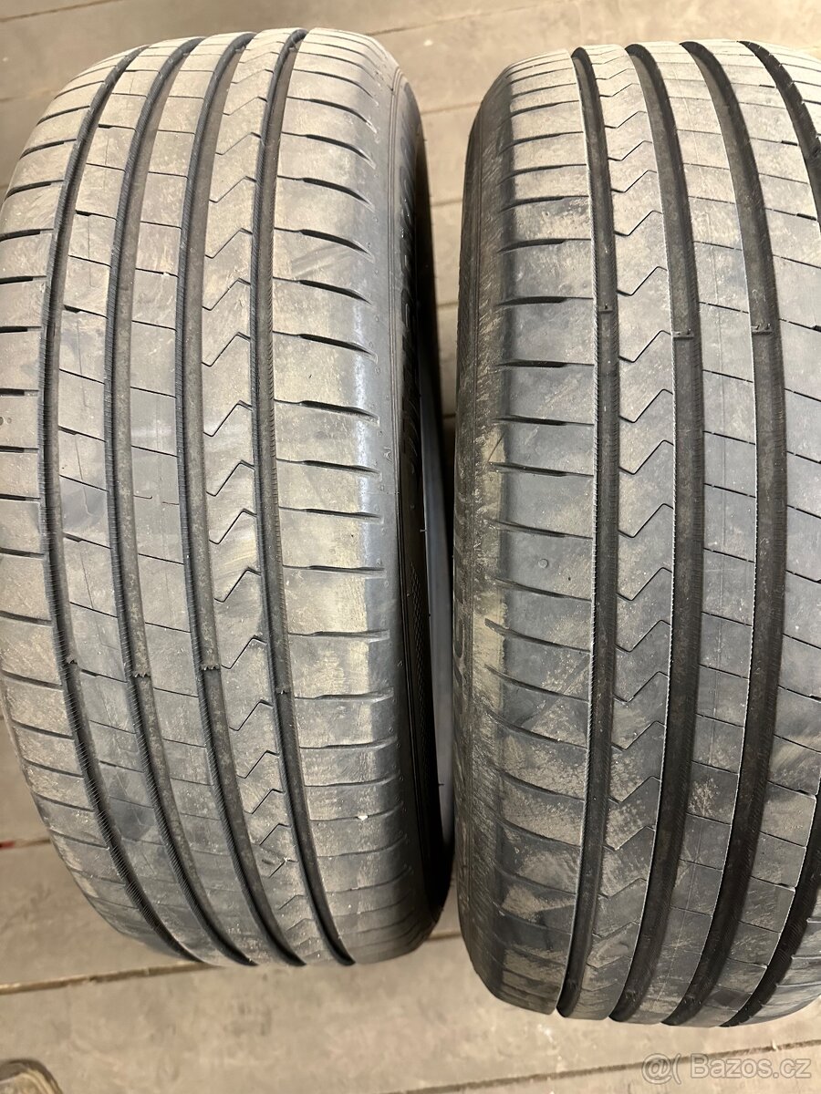 225/60 R18 HANKOOK
