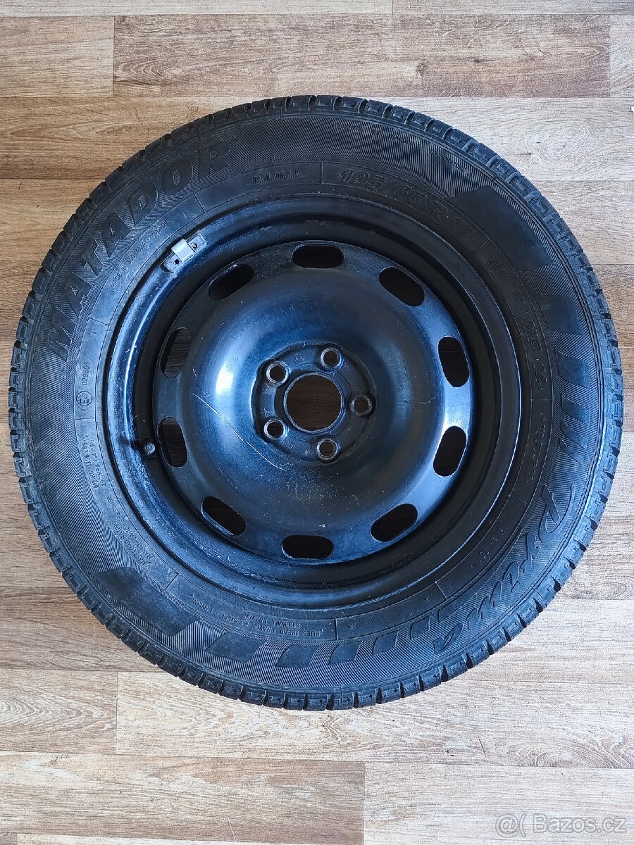 Rezervní kolo Octavia I