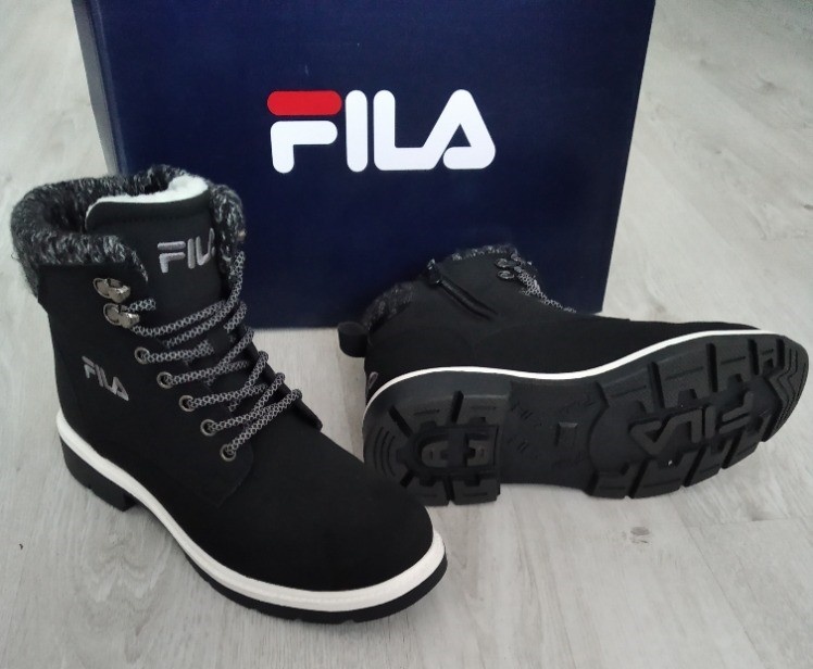 Nové kotníkové boty zn. FILA vel. 38