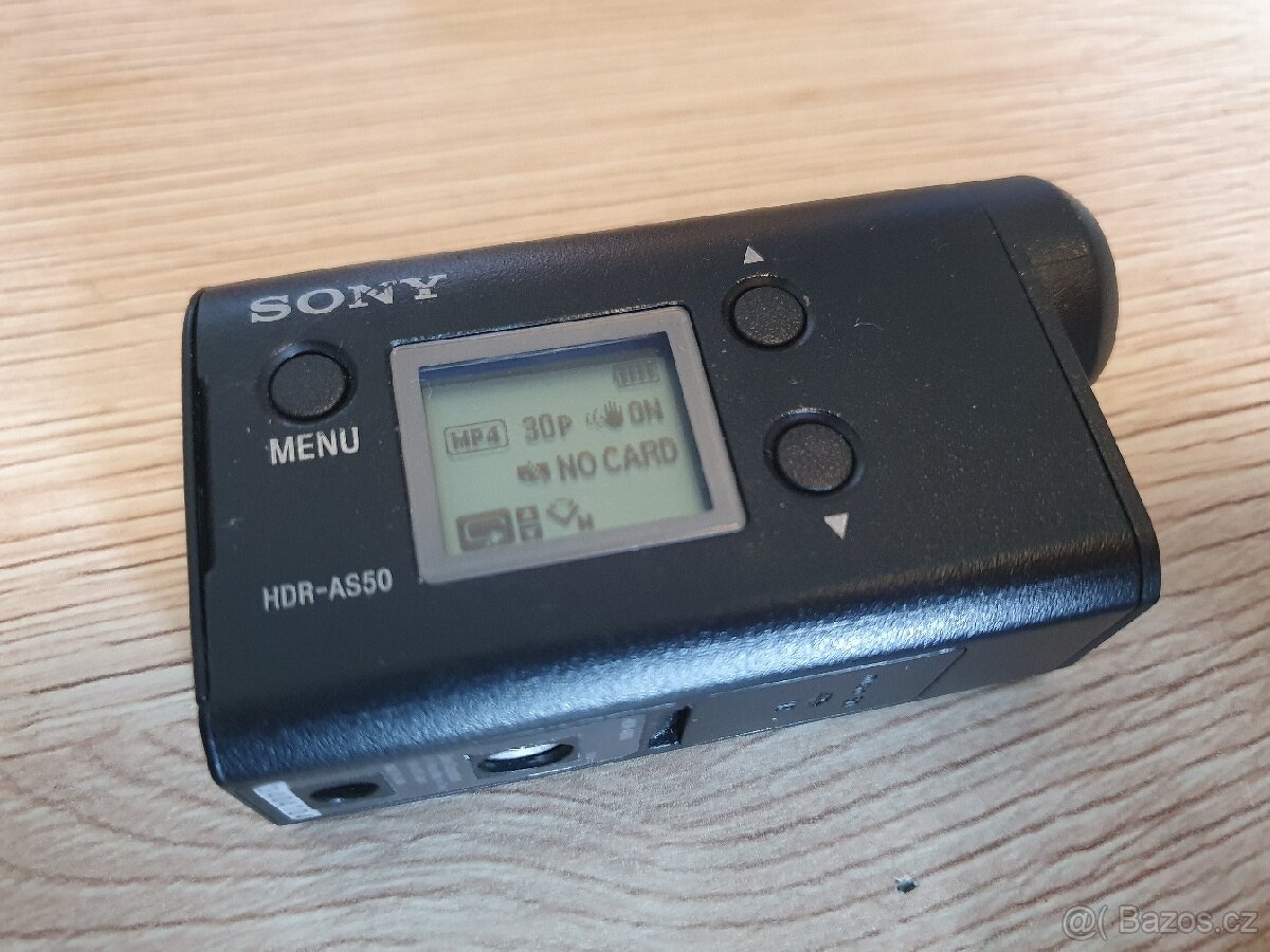 Sony HDR-AS50 akční kamera + RM-LVR3 + AKA-FGP1 + MPK-UWH1