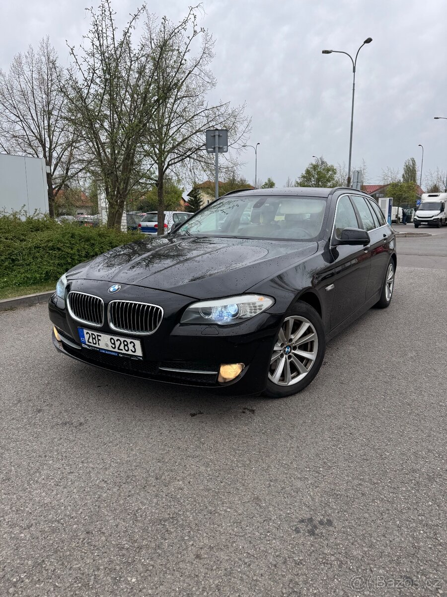 BMW F11 2011 530d 248t km 3.0d Automat kůže nové přední brzd