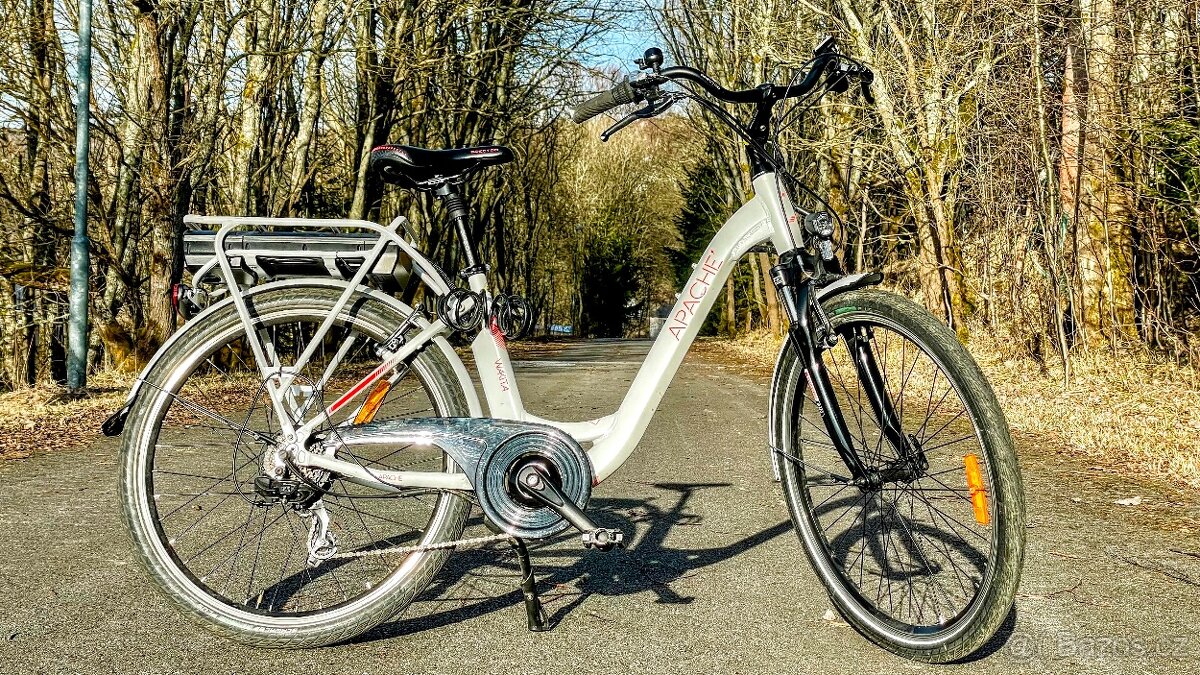 Elektrokolo Apache dámské 26"