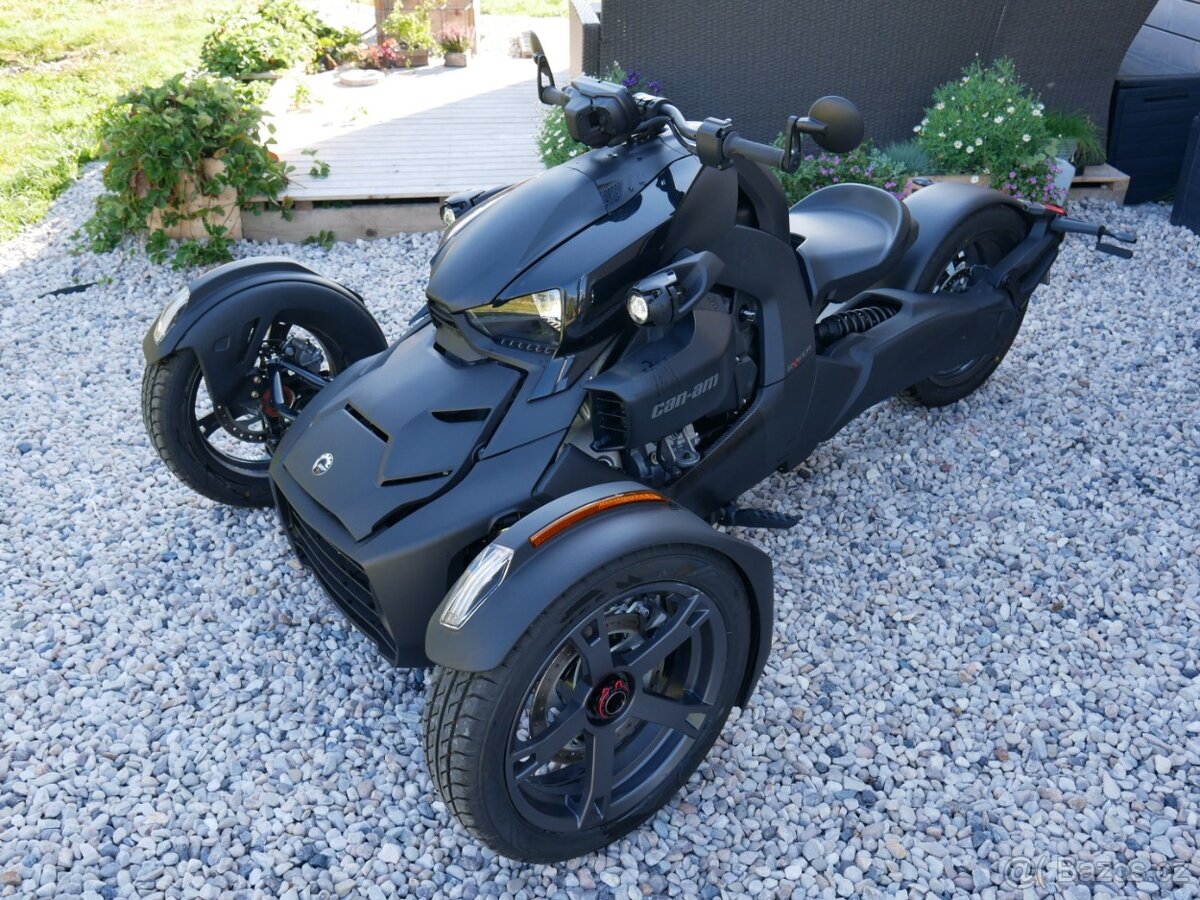 CAN-AM Ryker 900 ACE black edition 1. majitel DPH