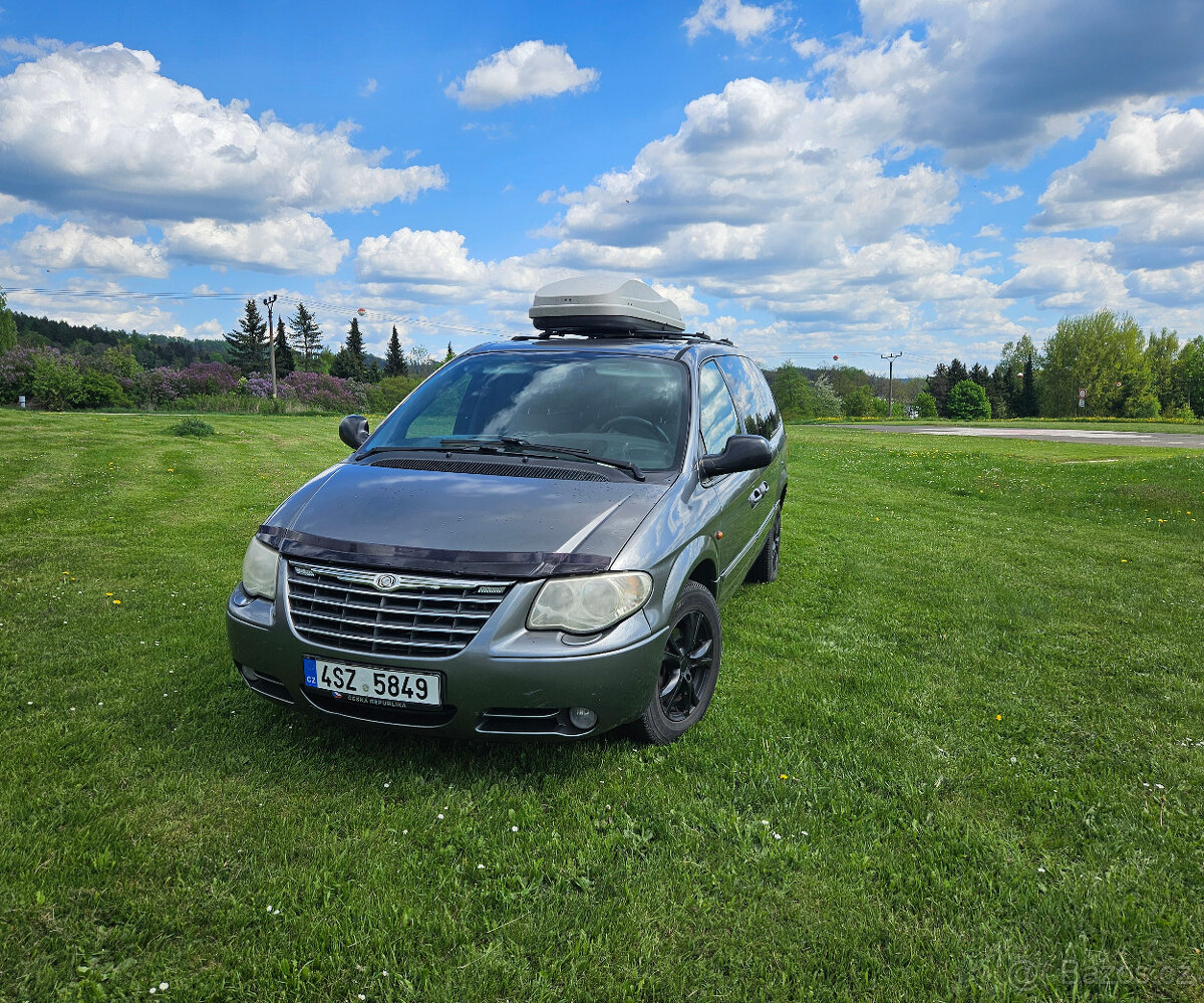 Chrysler Grand Voyager 2.8 CRD Automat 7 Míst