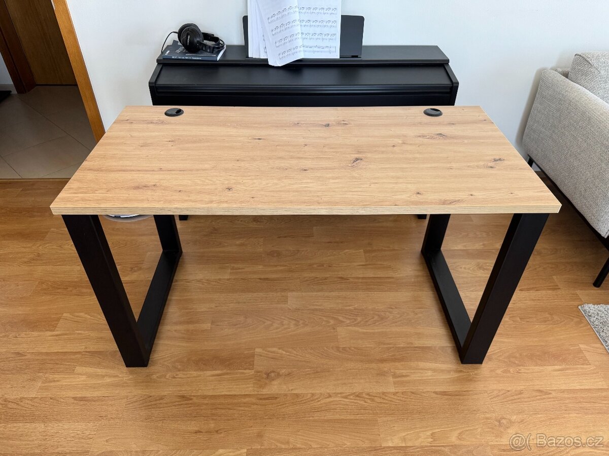 Pracovní stůl MALTA, 138cm, dub artisan - jako nový
