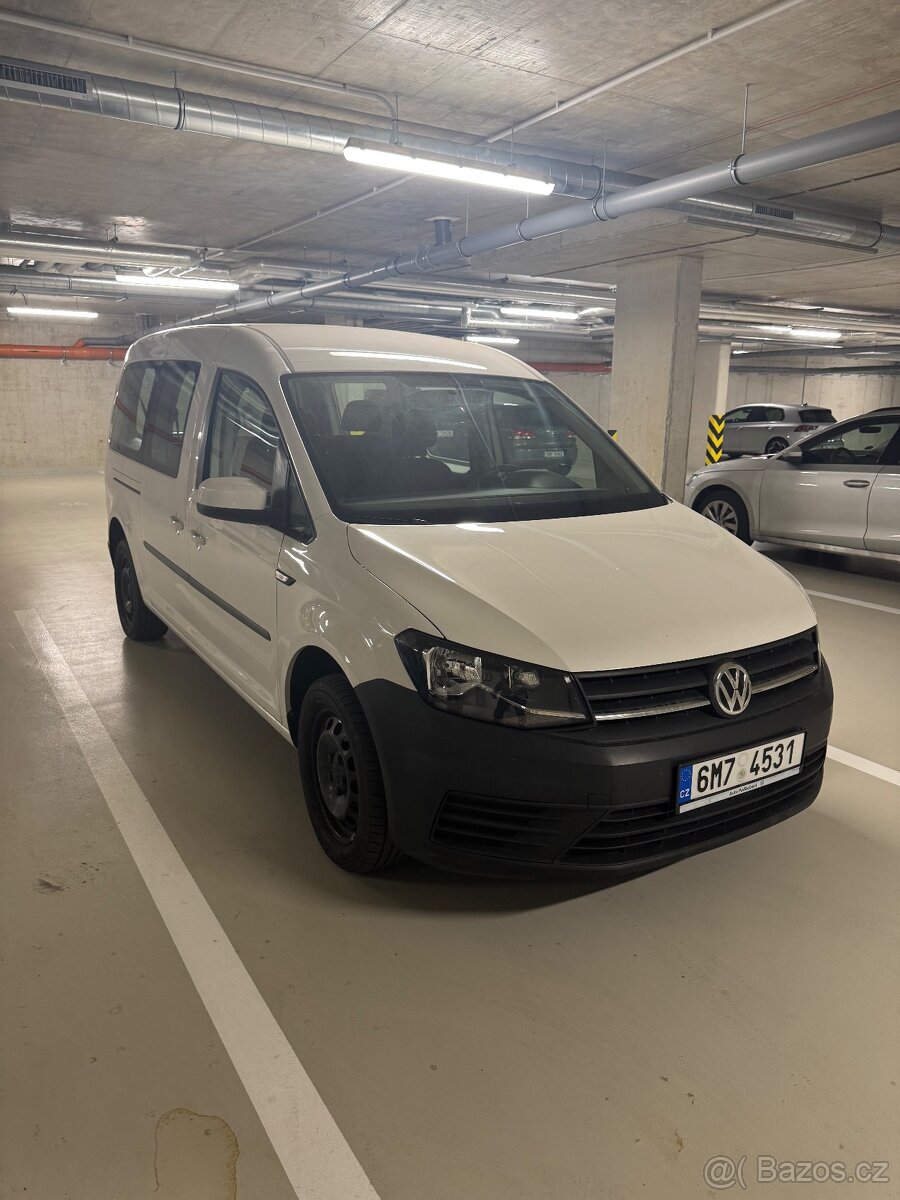 VW Caddy Maxi 2.0 tdi, r. 2017, 7 míst