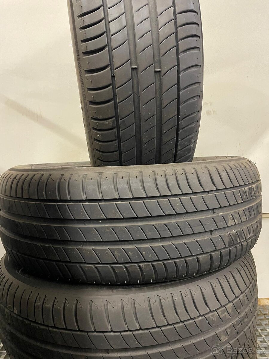 Letní pneu Michelin 215/60 r17