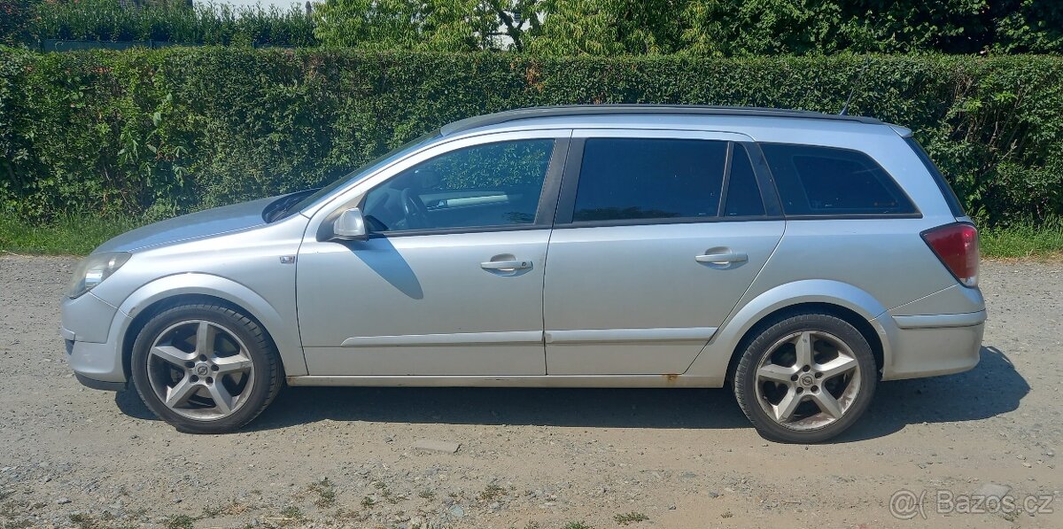 Opel Astra Caravan H