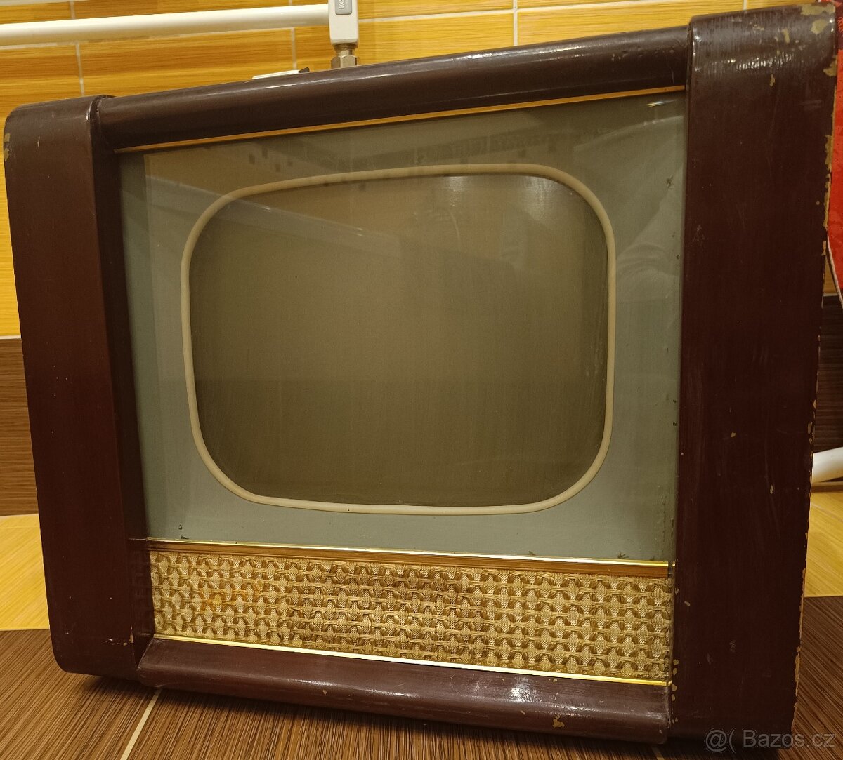stará televize REKORD