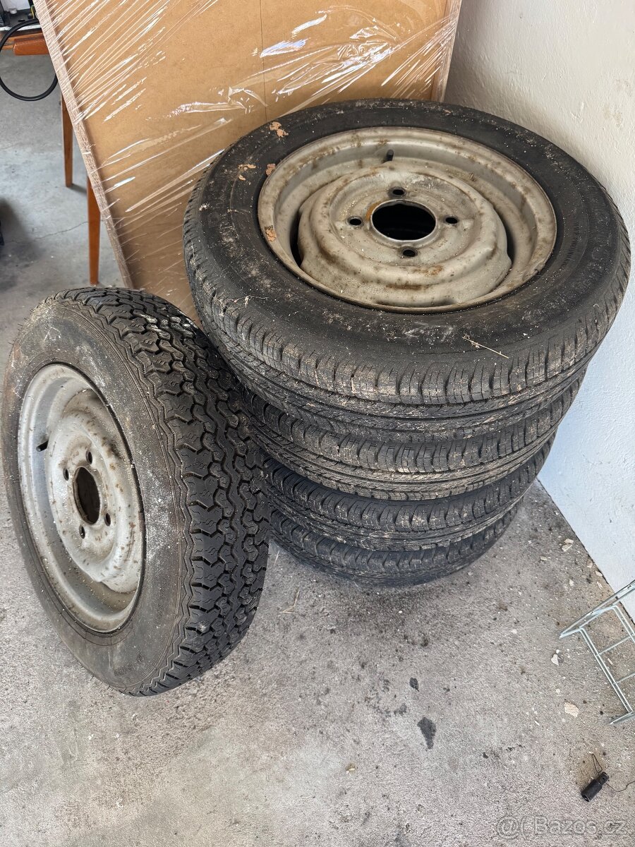 Sada originálních kol Škoda 1203 + rezerva