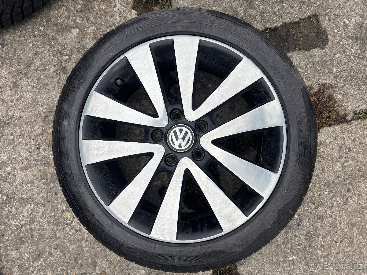 VW 225/45/17