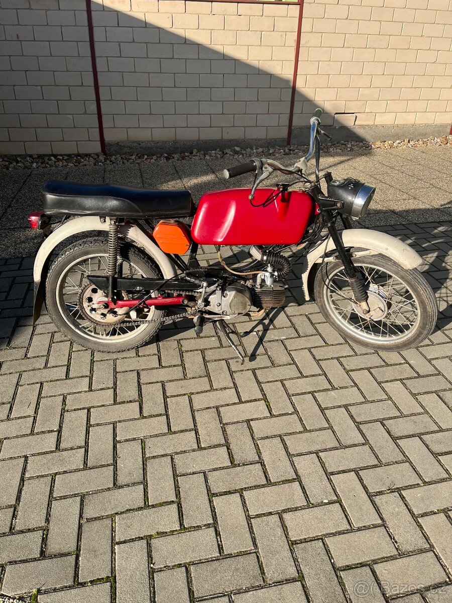 Jawa mustang 23