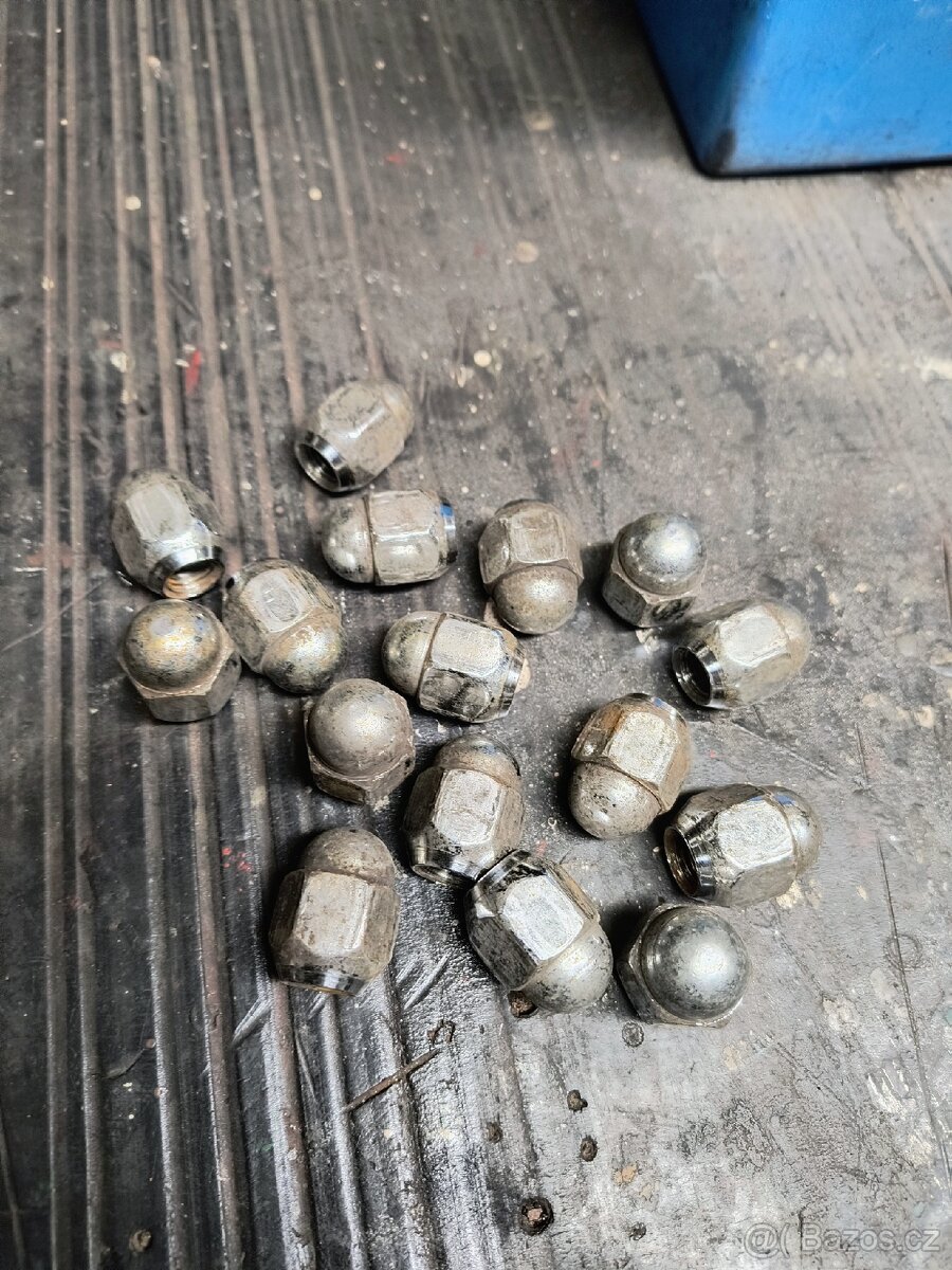 Matice kolové M12x1.5 16ks