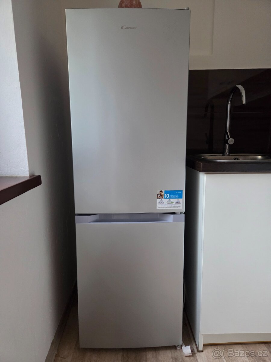 Kombinovana lednice Candy stribrna