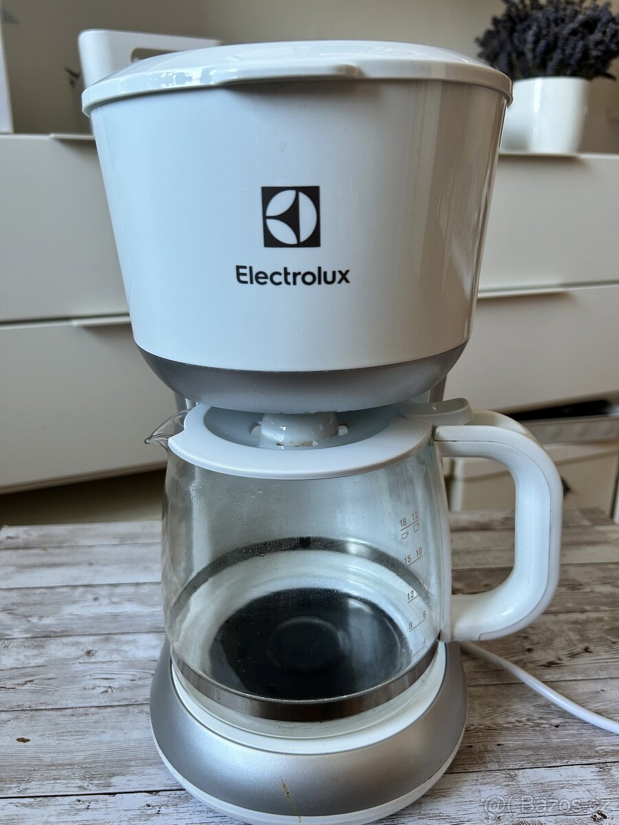 kavovar na překapávanou kávu