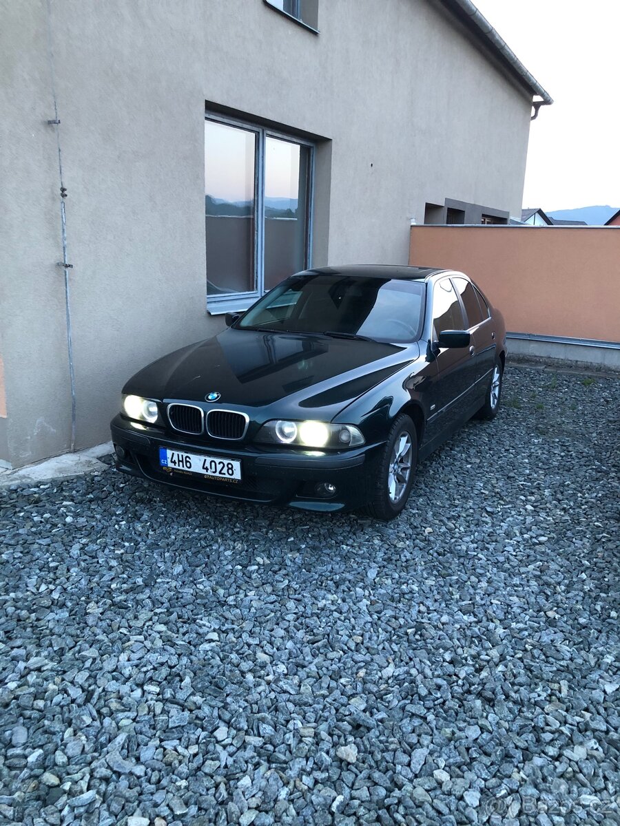 BMW e39 523i