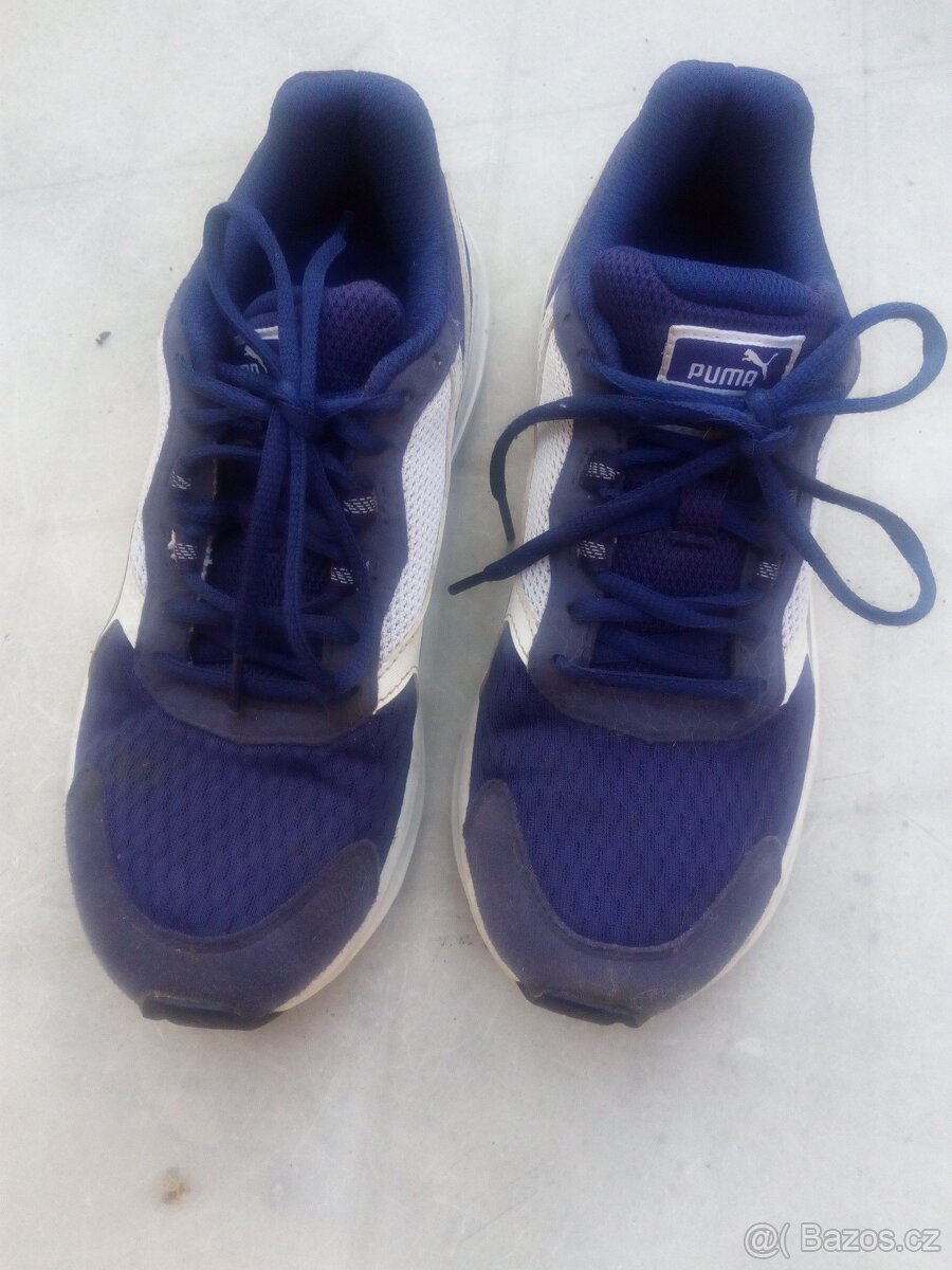tenisky značky PUMA vel.38,5