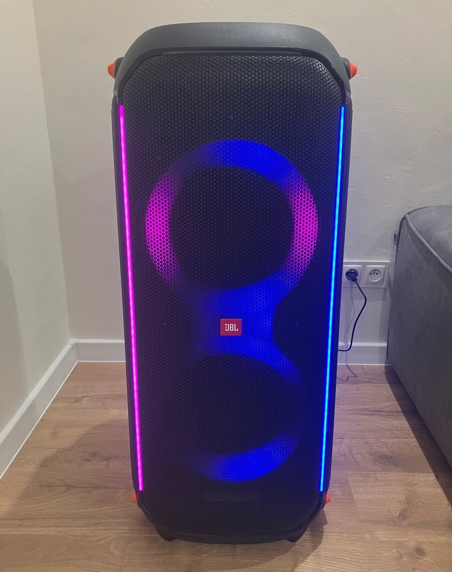 Prodám Jbl partybox 710