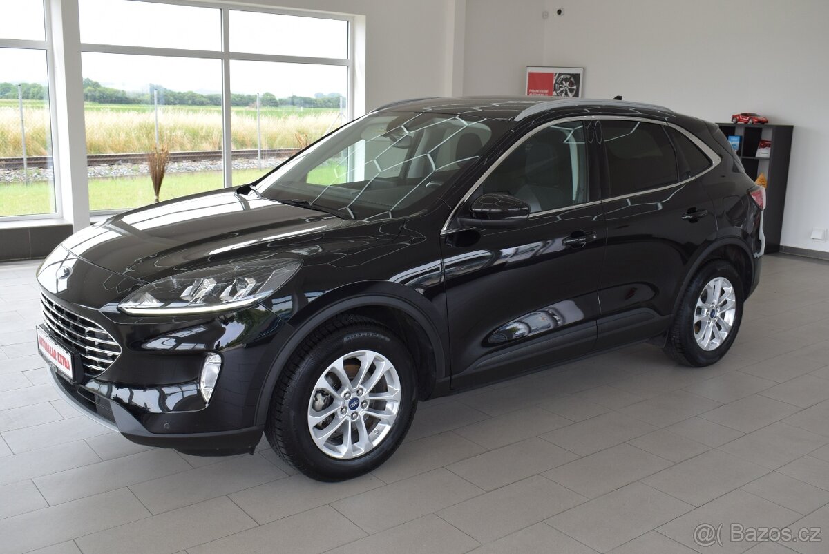 Ford Kuga 1,5 i 110 kW,Navi,najeto pouze71tkm,DPH,