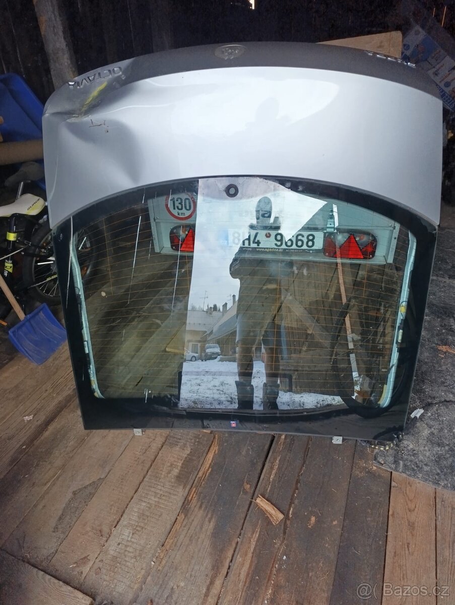 5 dveře škoda octavia III