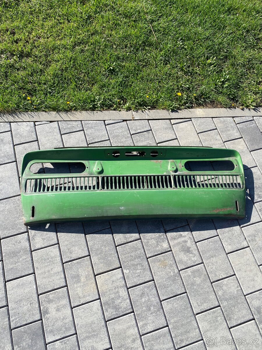 Škoda 110r zadni čelo