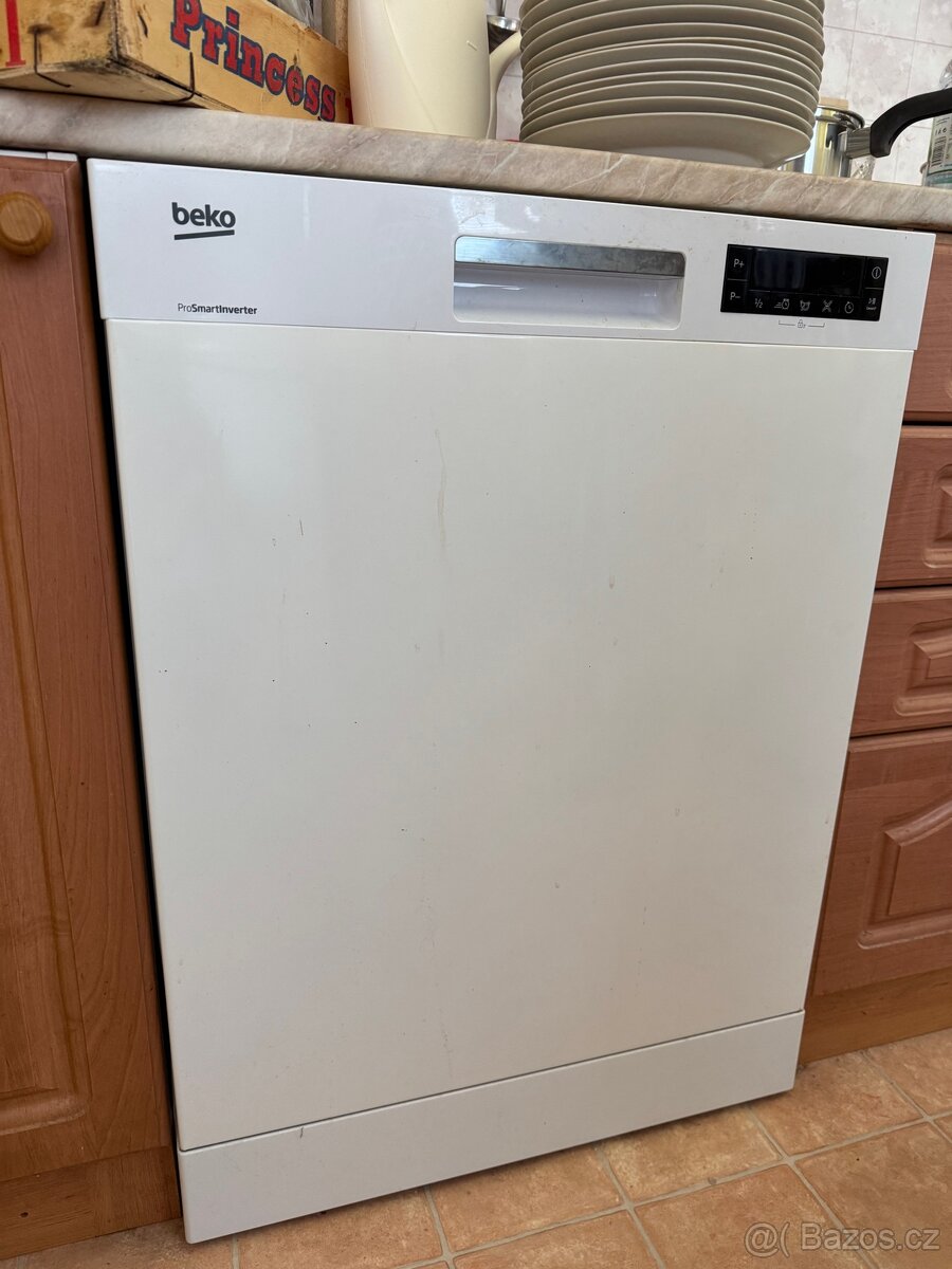 Vestavná myčka nádobí Beko 60 cm