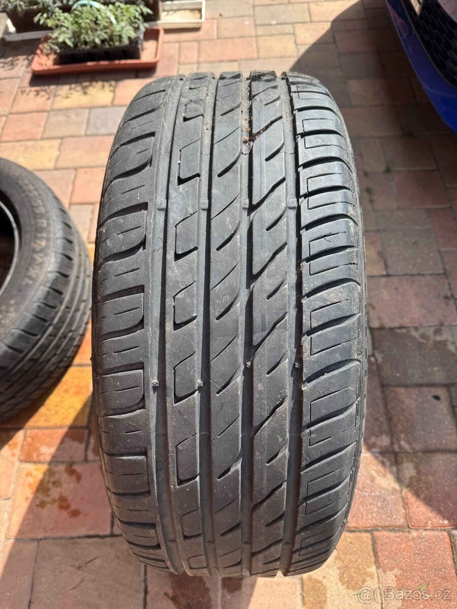 2x letní pneu bmw - 225/55/R17