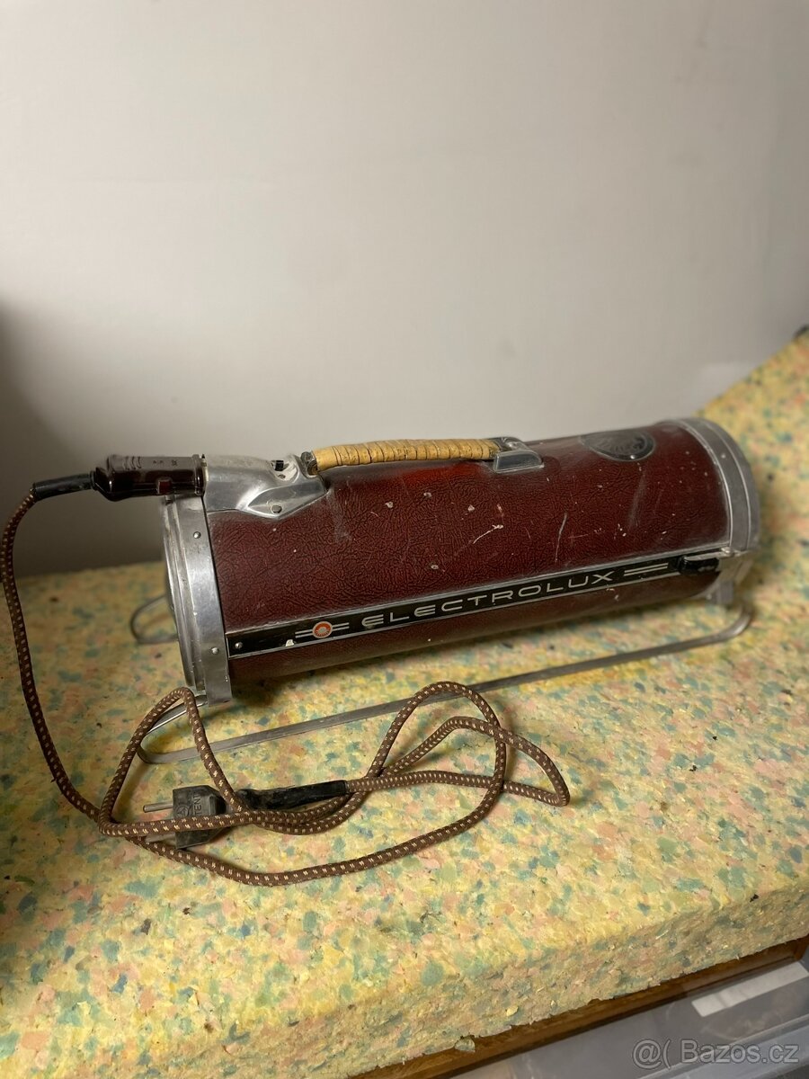 Vysavač Elektrolux Z36 bez příslušenství