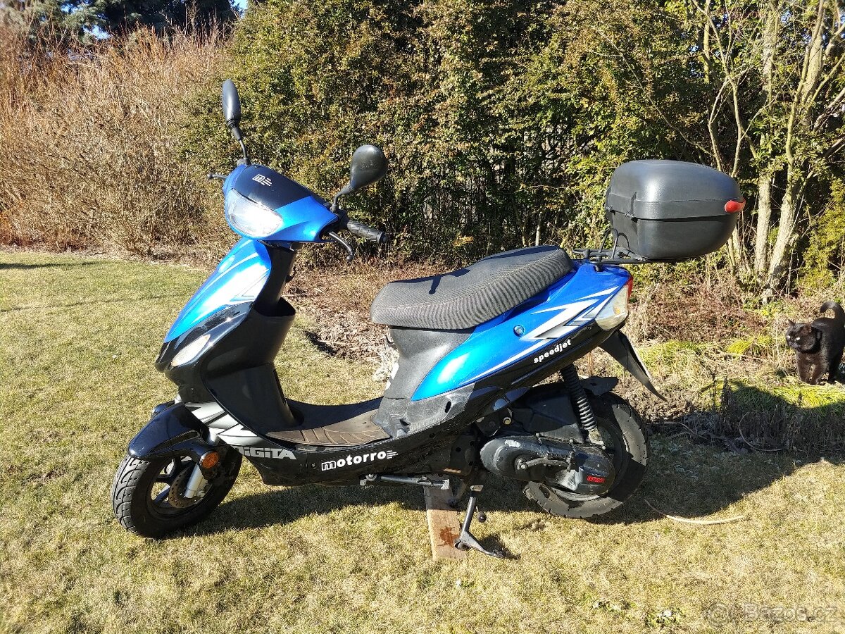 Skútr Longjia Speedjet (typ LJ50QT-2L)