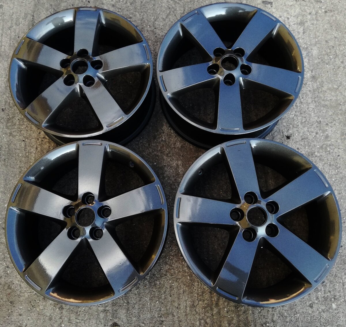 Použité alukola Ford 7,0J17 5X108 ET55