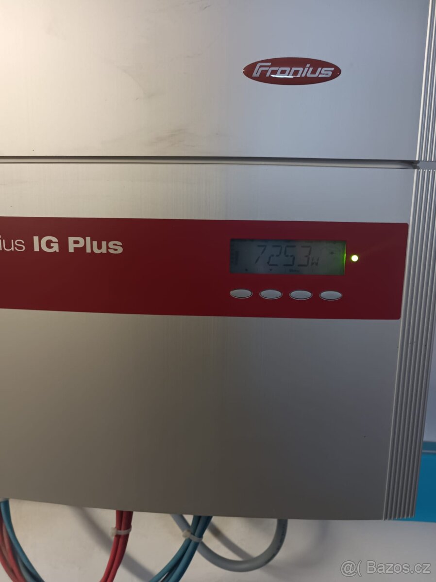 starší,ale plně funkční střídač (měnič) pro FVE Fronius IG P