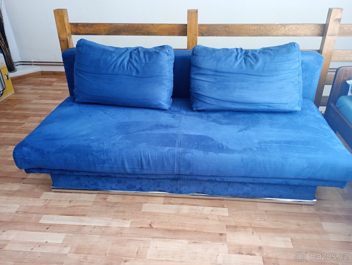 Pěkná sedací souprava,jde rozložit