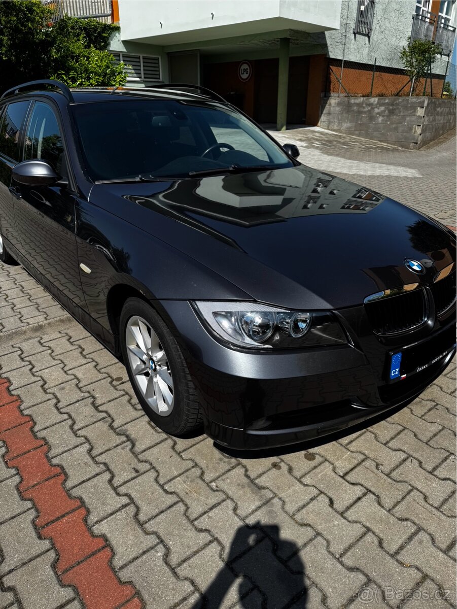 BMW E91, r.v. 2008 – po servisu, STK 1/26, alu 17”