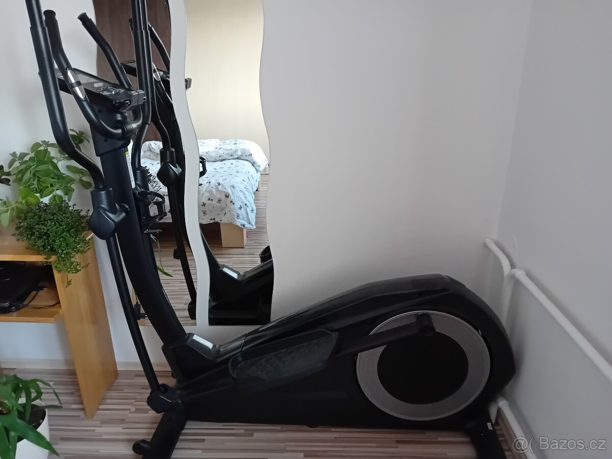 Eliptický trenažér HouseFit MOTIO 80