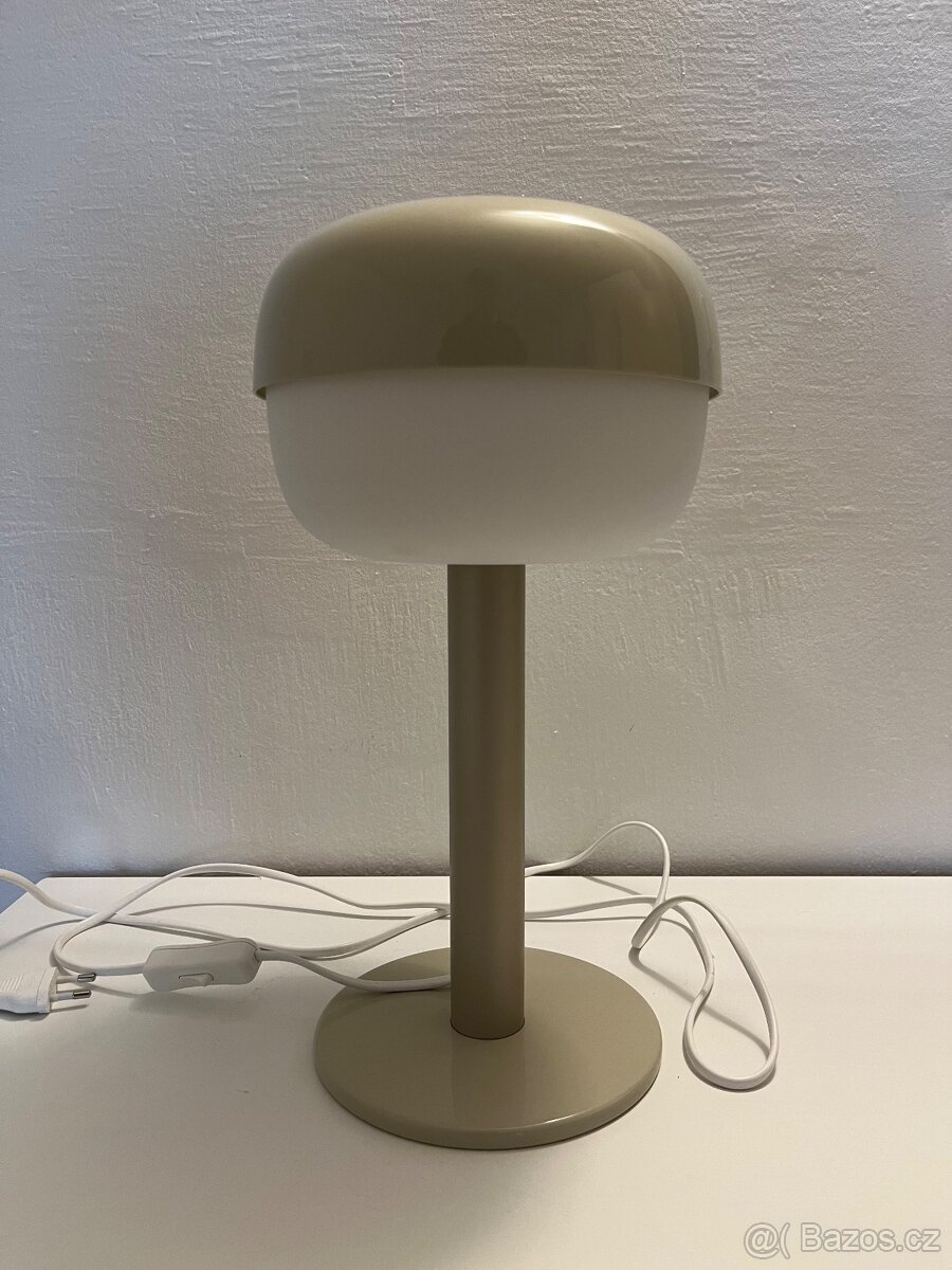 Stolní lampa