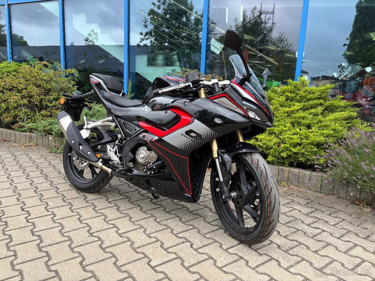 QJ MOTOR SRK 125R 2025 800km