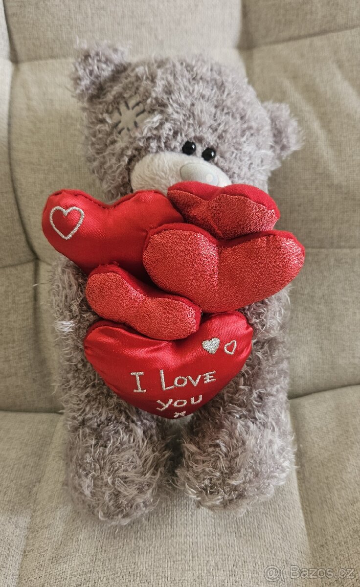 Medvídek Me to you se srdíčky I love you