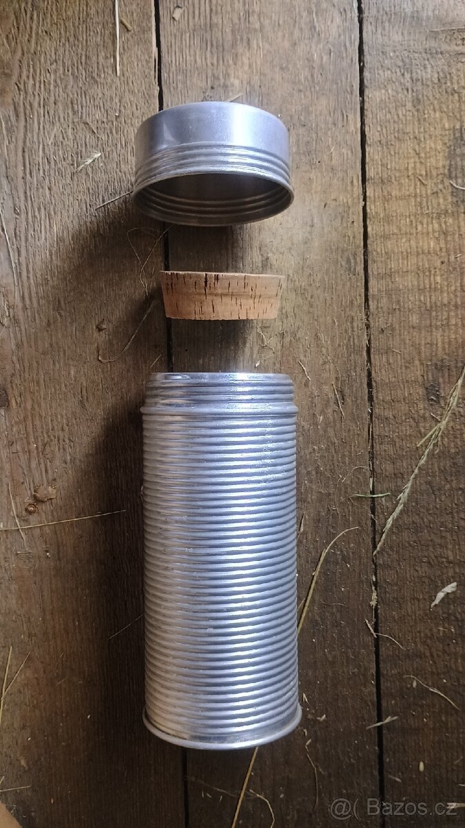 Retro hliníková termoska stříbrná