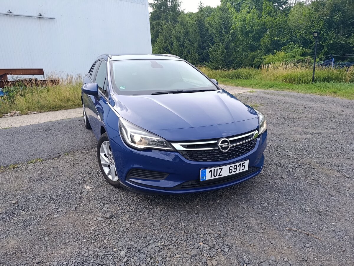 Opel Astra K Sports Tourer 1.6 CDTI 81 kW – stav jako nový
