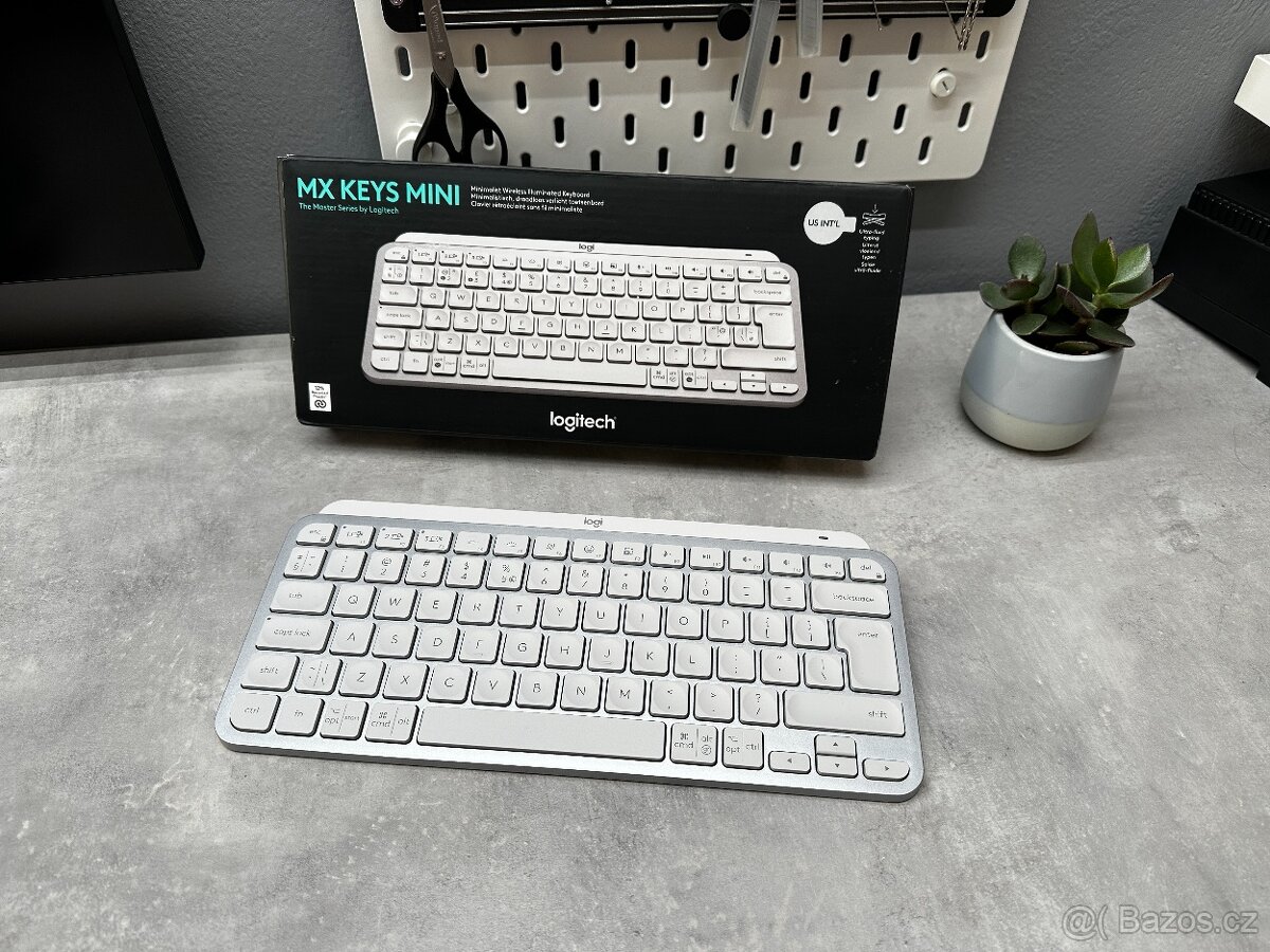 Logitech MX Keys Mini Minimalist Wireless Illuminated