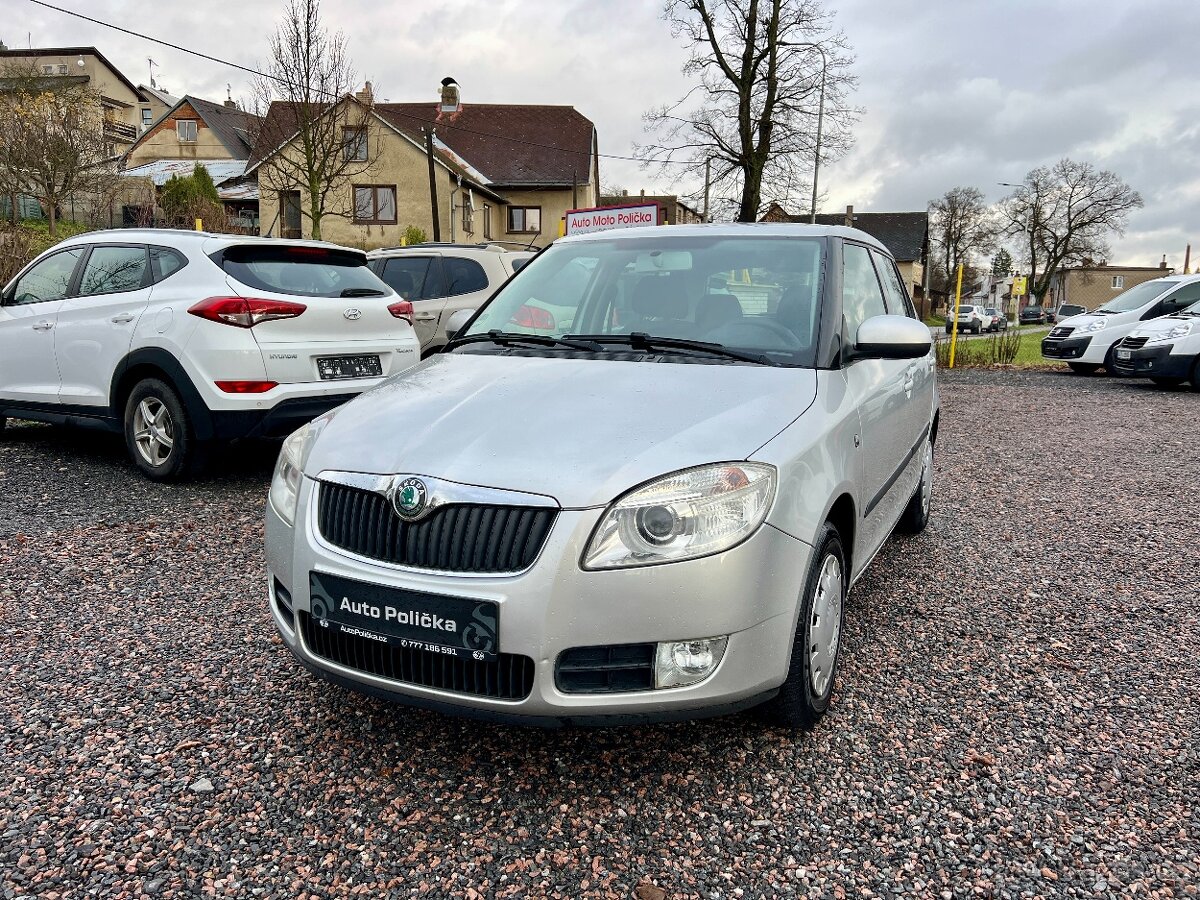 Škoda Fabia II 1.4i 63 kW Klima,Servis,Stav