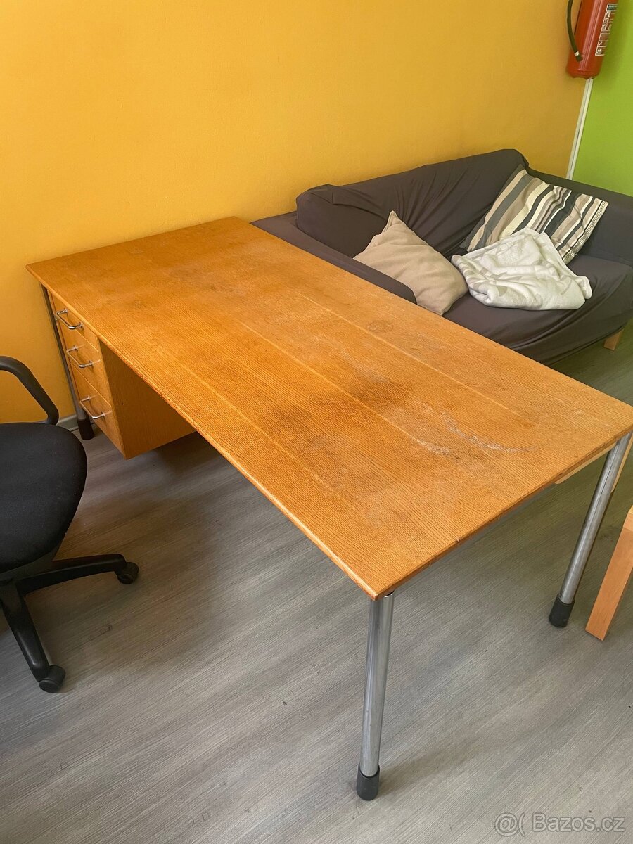 Psací stůl 170x80
