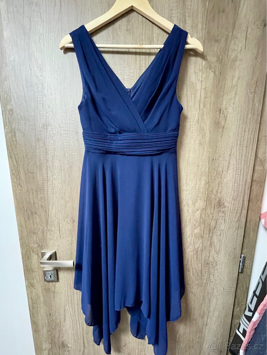 Modré plesové šaty