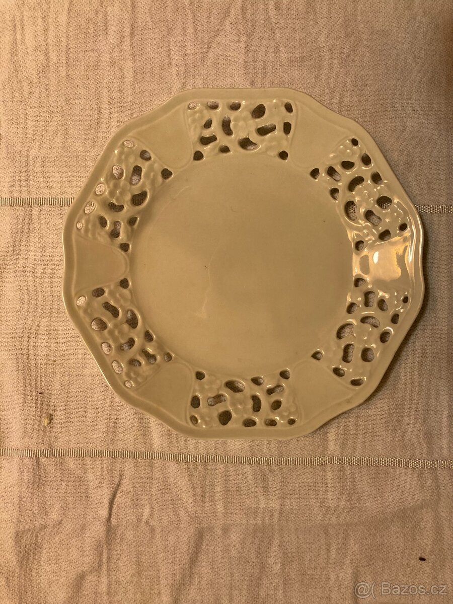 Porcelánový talíř